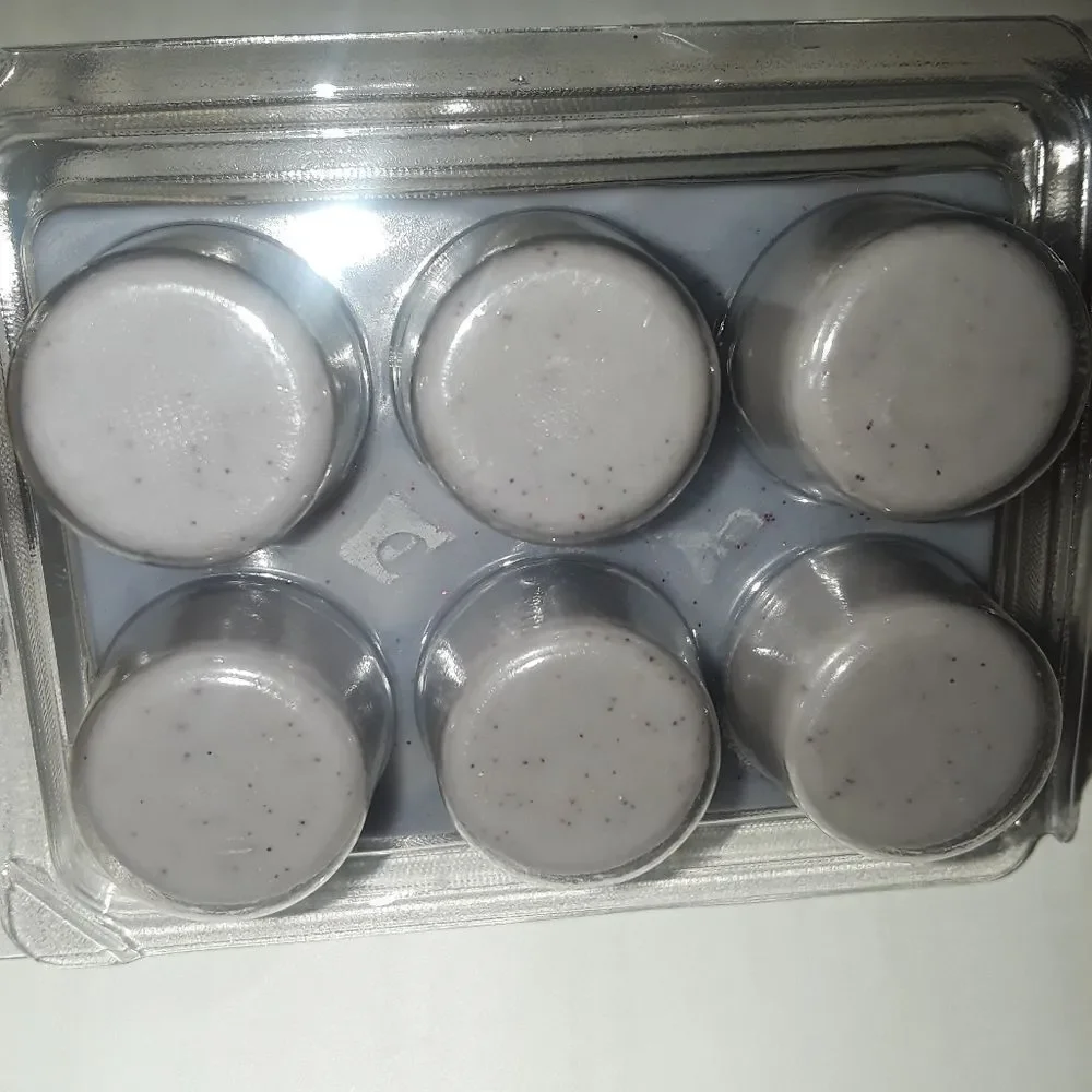 HAND Crafted𝅺 Cuddle Buddy waxmelt Rounds BUY 1 GET 2 FREE MIX N MATCH